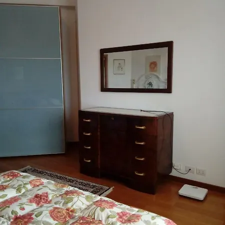 Elisa House